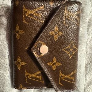 Authentic Louis Vuitton Victorine Wallet